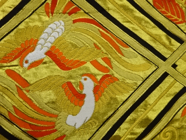  襷に鳳凰・桐模様織出し丸帯